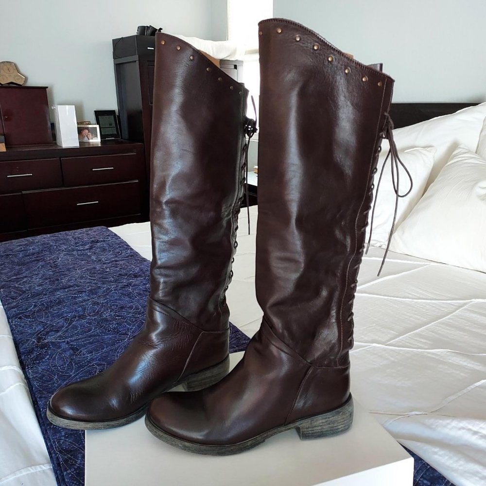 EUC Chocolate brown back lace studded boots, 38